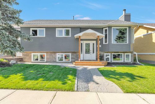 20 Westland Gate, Okotoks, AB, T1S1N1 | Card Image