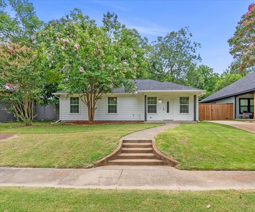 404 W Day St, Denison, TX, 75020-4620 | Card Image