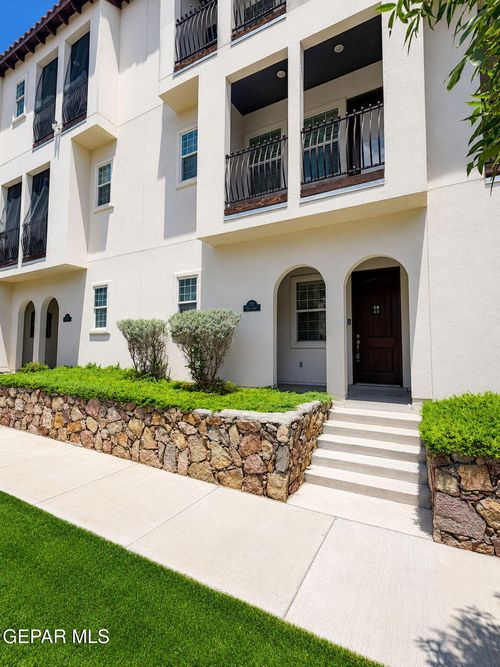 324 Vin Raliuga Ct, El Paso, TX, 79912-2392 | Card Image