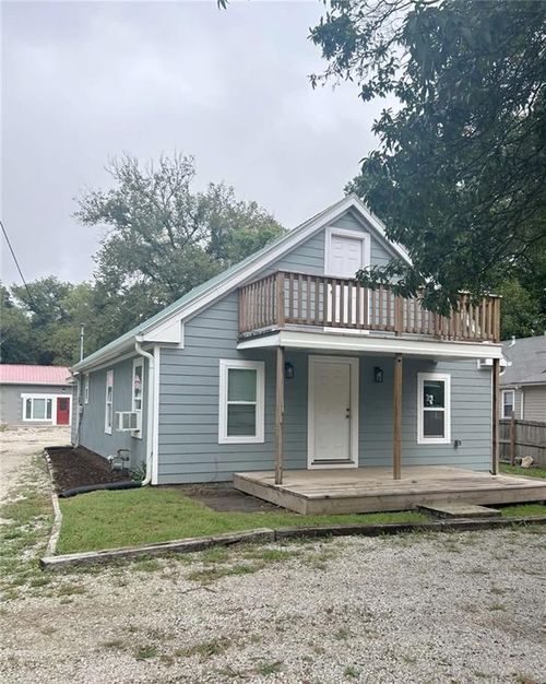5812 Tauromee Ave, Kansas City, KS, 66102-3351 | Card Image