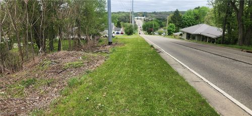 16217 Irish Ridge Rd, East Liverpool, OH, 43920-9479 | Card Image