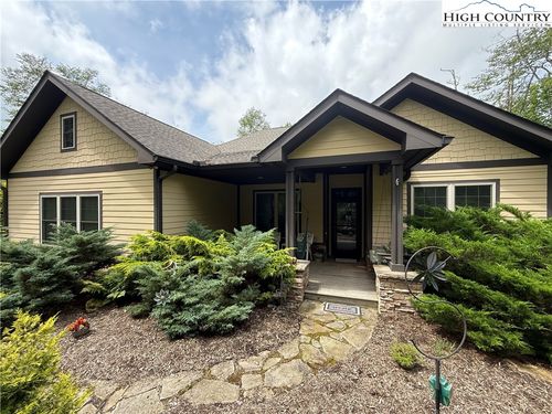 167 Rough Ridge Rd, Sugar Mountain, NC, 28604-7131 | Card Image