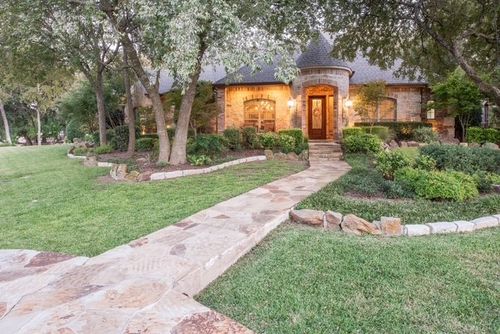 107 Avenida, Wylie, TX, 75098-8210 | Card Image