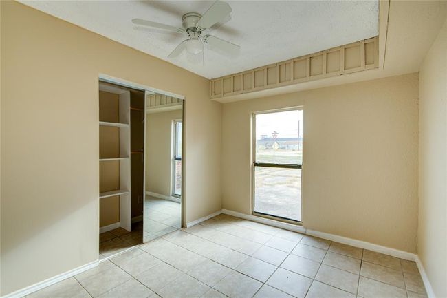222 S Avenue G, House other with 4 bedrooms, 3 bathrooms and null parking in Freeport TX | Image 14