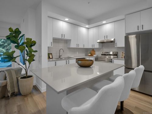 319-2390 City Gate Blvd, Langford, BC, V9B7E8 | Card Image