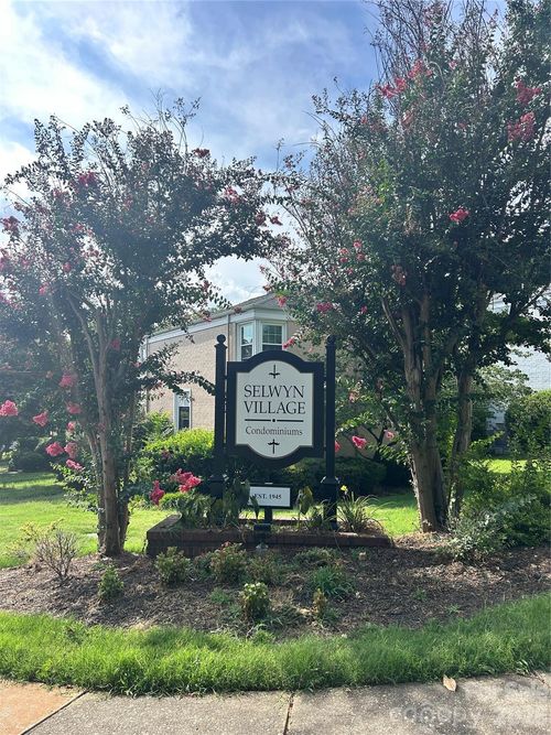 a-212 Wakefield Dr, Charlotte, NC, 28209-3261 | Card Image