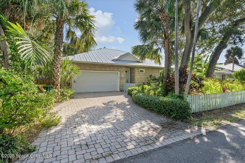 7831 Winona Rd, Melbourne Beach, FL, 32951-3927 | Card Image