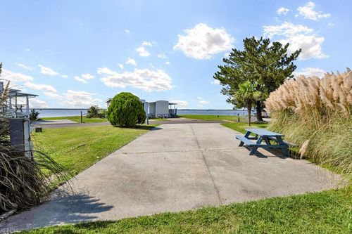 98a-3665 Sandpiper Rd, Virginia Beach, VA, 23456-4476 | Card Image