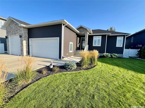 516 Ridgeview St, Swift Current, SK, S9H5S7 | Card Image
