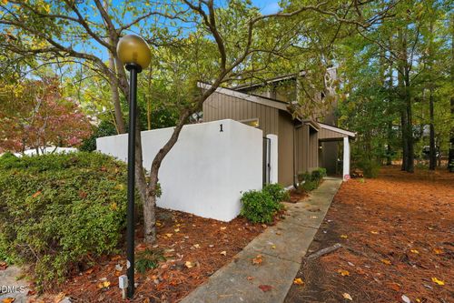 1 Vauxhall Pl, Chapel Hill, NC, 27517-8615 | Card Image