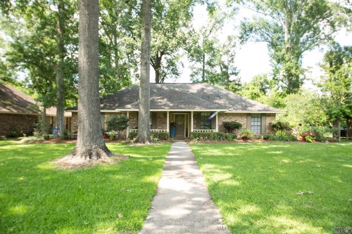 11111 Tynewood Ave, Baton Rouge, LA, 70818-6306 | Card Image