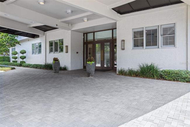Covered Entrance | Image 38