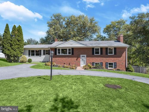 15225 Barnesville Rd, BOYDS, MD, 20841-9461 | Card Image