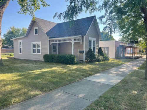 9409 W Smith St, Yorktown, IN, 47396-1117 | Card Image