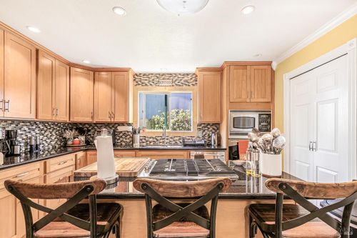 2400 Valley West Dr, Santa Rosa, CA, 95401-5763 | Card Image