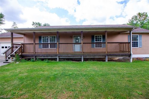 380 Clay St, Geneva, OH, 44041-7802 | Card Image