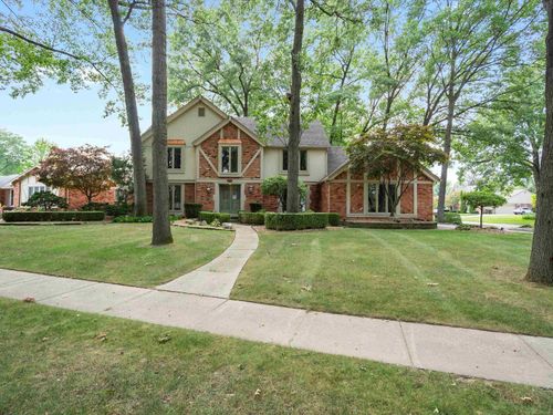 11988 Whispering Oak Ln, Shelby Township, MI, 48315-1170 | Card Image