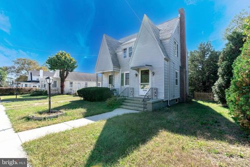 3 Van Mar Ave, Pleasantville, NJ, 08232-3524 | Card Image