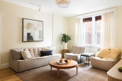 apt-4-15 Short St, Brookline, MA, 02446-2722 | Card Image