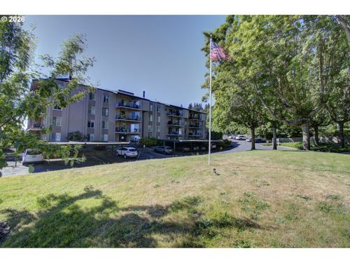 5302-5585 E Evergreen Blvd, Vancouver, WA, 98661-6647 | Card Image