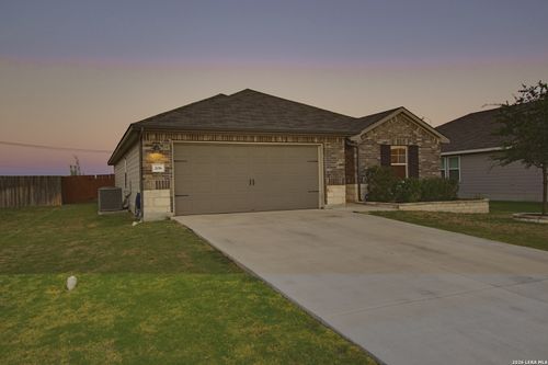 206 Santo Spirit Rd, Hutto, TX, 78634-5816 | Card Image