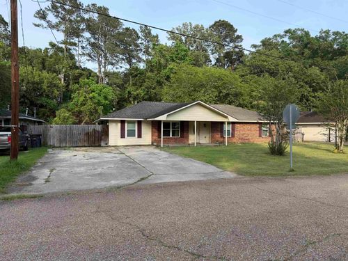 5688 Mapleton Dr, Greenwell Springs, LA, 70739-3258 | Card Image