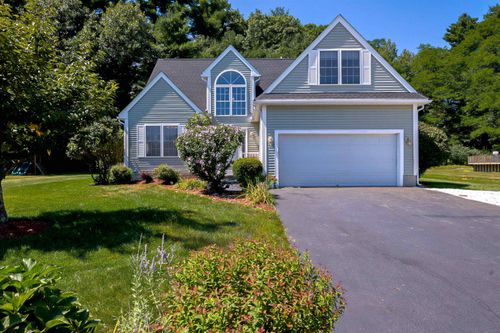 15 Souhegan Dr, Nashua, NH, 03063-3437 | Card Image