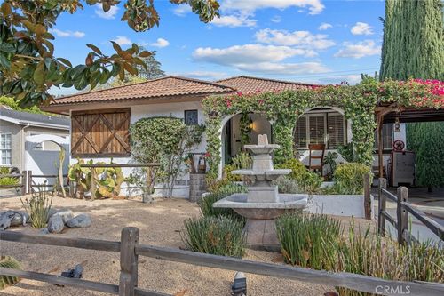 10441 Bloomfield St, Toluca Lake, CA, 91602-2810 | Card Image