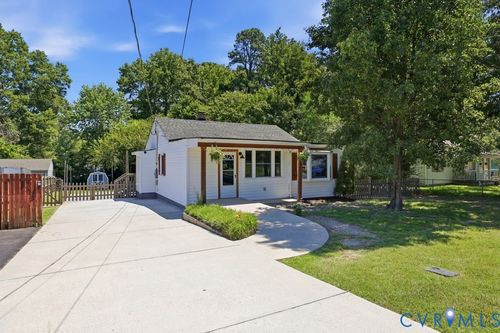 15911 Edgewood Dr, Chester, VA, 23831-7202 | Card Image