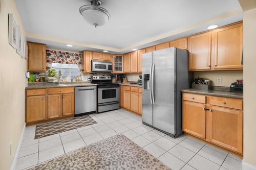 b-11 Carriage Hill Rd, Eliot, ME, 03903-2162 | Card Image