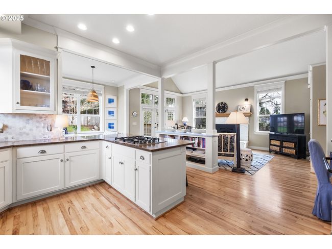2115 Fircrest Dr, House other with 4 bedrooms, 3 bathrooms and 2 parking in West Linn OR | Image 11