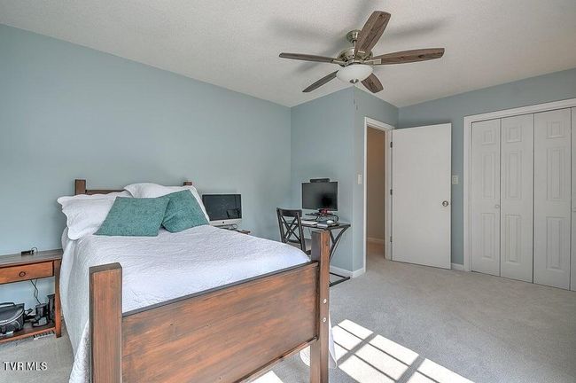 3 - 2023 Weaver Pike, Condo with 2 bedrooms, 2 bathrooms and null parking in Bristol TN | Image 17