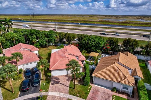 24 Gables Blvd, Weston, FL, 33326-2592 | Card Image