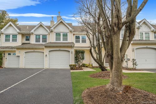 103 Northwood Ct, Bayport, NY, 11705-1875 | Card Image