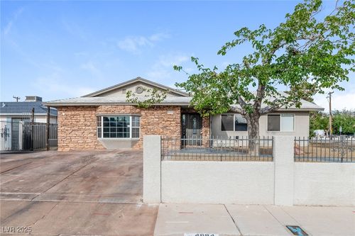 4684 El Canasta Way, Las Vegas, NV, 89121-6604 | Card Image