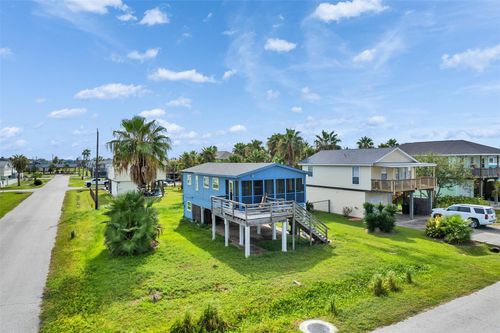 4038 Panola Dr, Galveston, TX, 77554-1085 | Card Image