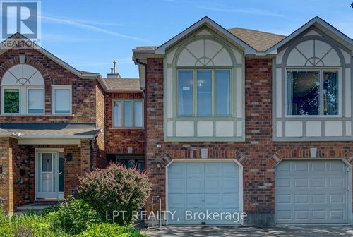 72 Westpointe Crescent, Ottawa, ON, K2G5Y9 | Card Image