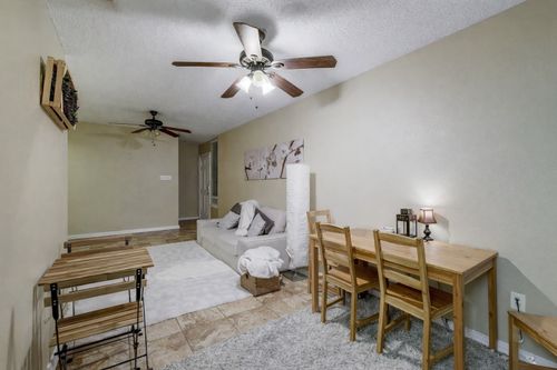 apt-102-2409 Leon St, Austin, TX, 78705-4657 | Card Image