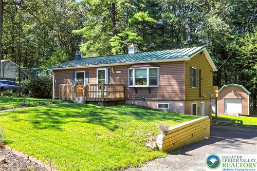 174 Totem Dr, Auburn, PA, 17922-9522 | Card Image