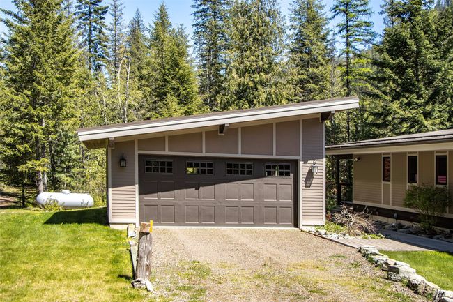 318 Mt Highway 56, House other with 2 bedrooms, 4 bathrooms and null parking in Noxon MT | Image 46