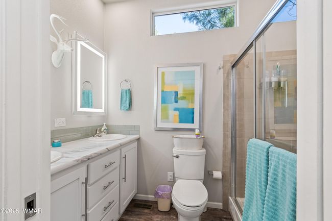 Bathroom | Image 10