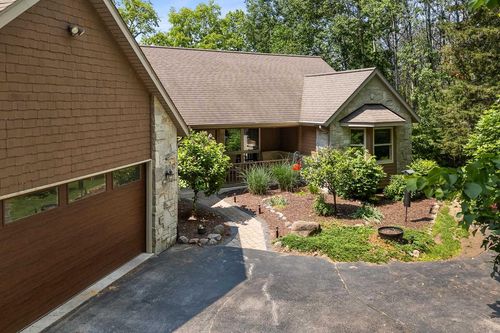 14900 Lax Chapel Road, SCHLESWIG, WI, 53042 | Card Image