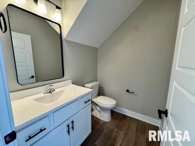 APT-1 - 1002 S 4 Th St, House other with 3 bedrooms, 3 bathrooms and null parking in Clinton IA | Image 14