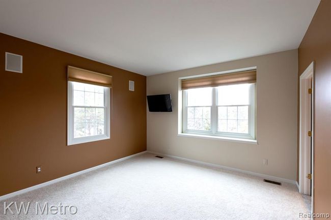 Large 2nd bedroom | Image 22