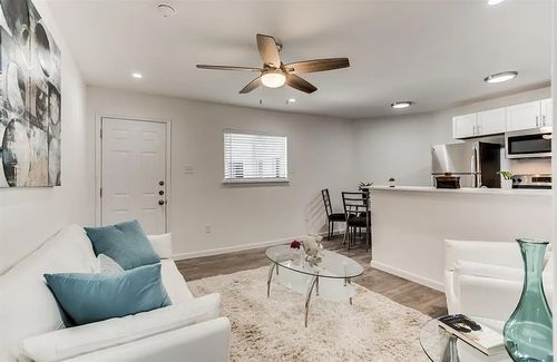 102-4919 San Jacinto St, Dallas, TX, 75206-7643 | Card Image