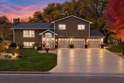 1309 Oriole Dr, Albert Lea, MN, 56007-1474 | Card Image