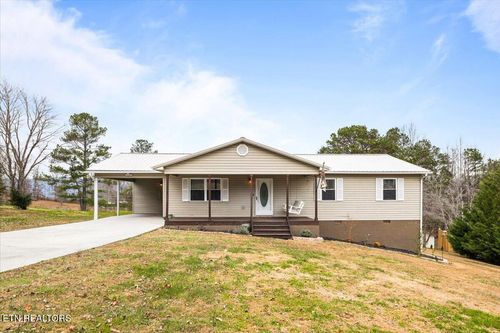 451 Hollifield Dr, Jacksboro, TN, 37757-3605 | Card Image