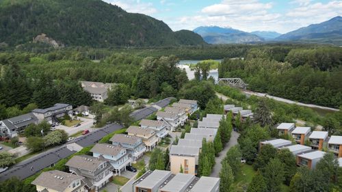2-39885 Government Rd, Squamish, BC, V8B0Z2 | Card Image