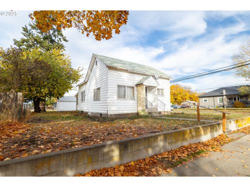 1425 Jackson Ave, La Grande, OR, 97850-3023 | Card Image