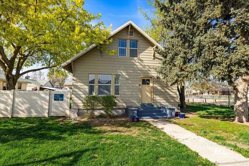 803 4th St S, Nampa, ID, 83651-4102 | Card Image
